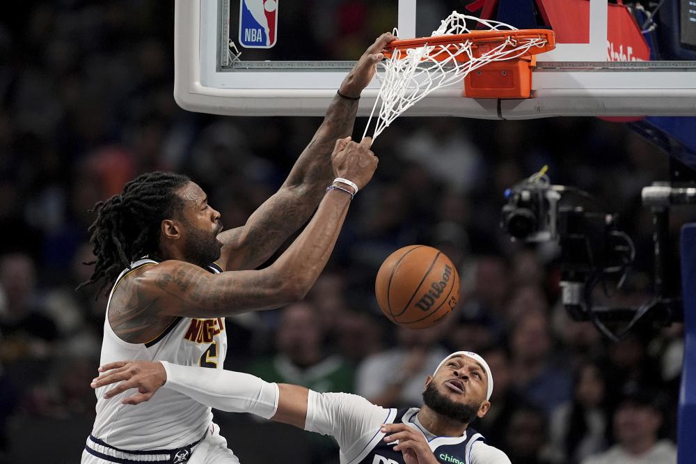 现外界对他 现外界对他